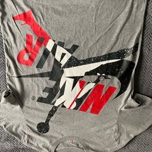 Men’s Large Nike air tee